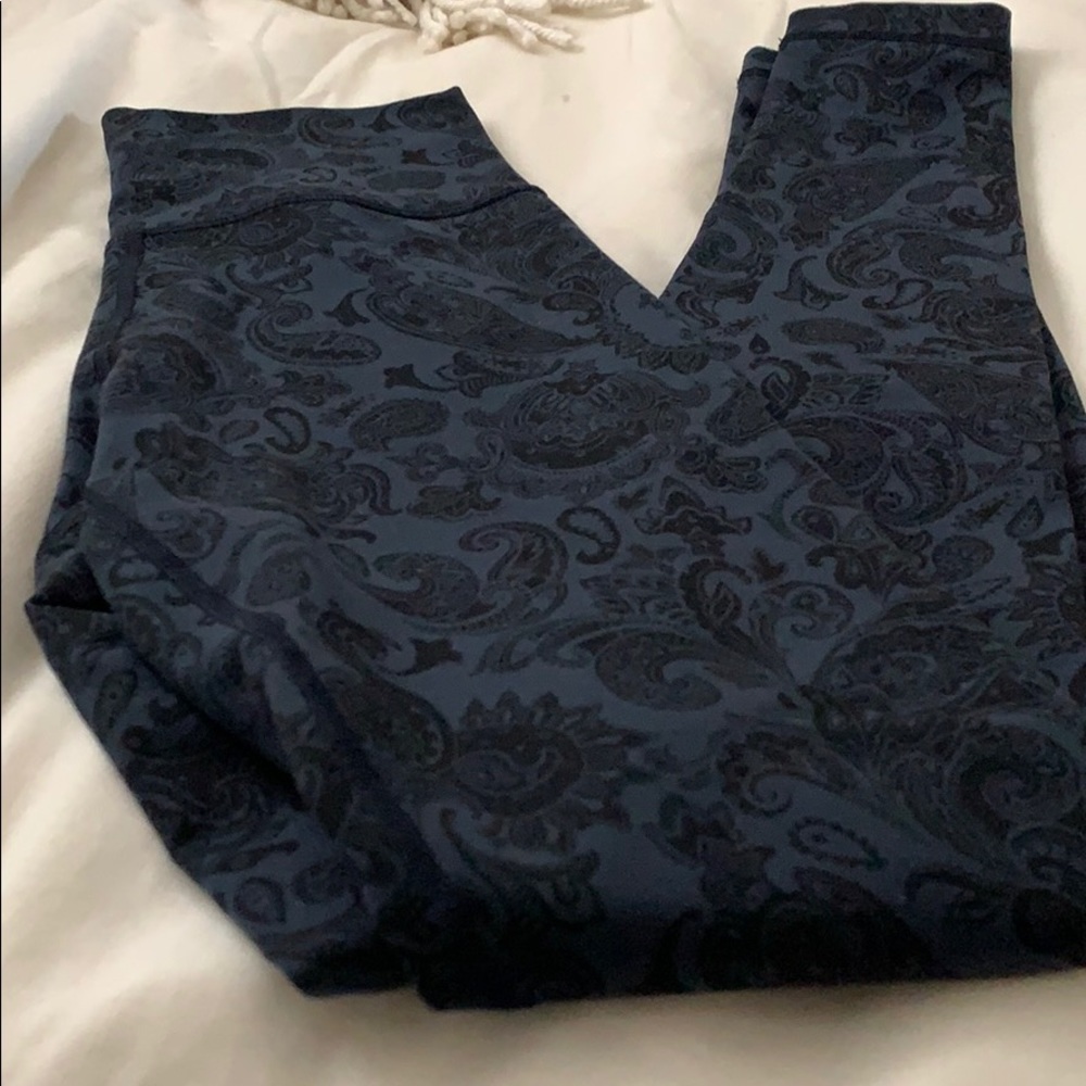 Beautiful patterned Lulu legging